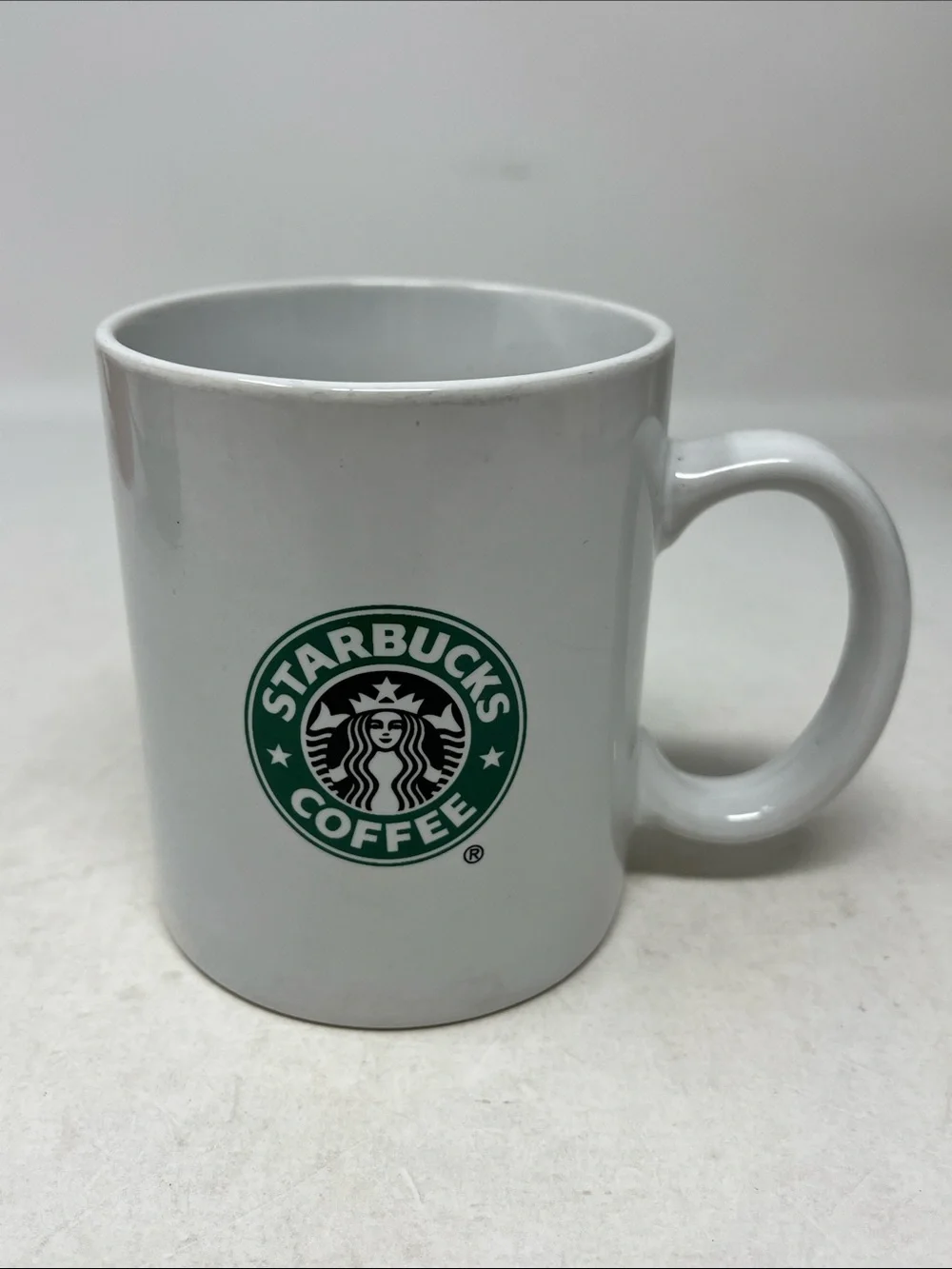 STARBUCKS MUGS BUNDLE OF 3 - 11oz RED GREEN WHITE LIKE NEW